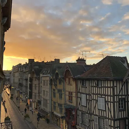 Luxueux, Ultra-centre, Fibre & Clim * Troyes