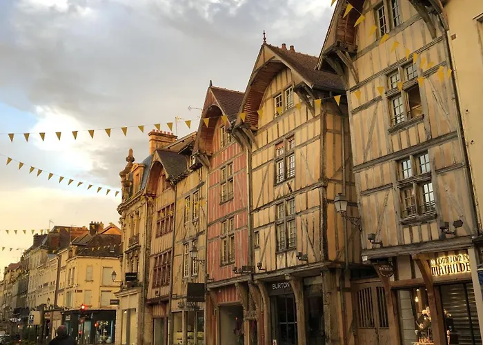 Luxueux, Ultra-centre, Fibre & Clim * Troyes